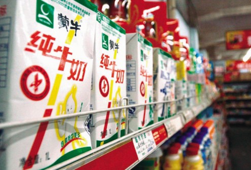 消费者在购买乳制品的时候要看清包装上的标签